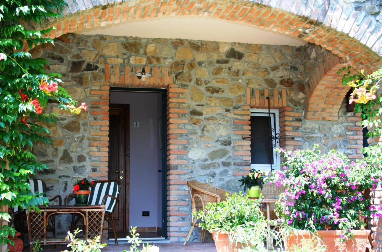 Il Casale Al Lavaggio Hotell Mulazzo Exteriör bild